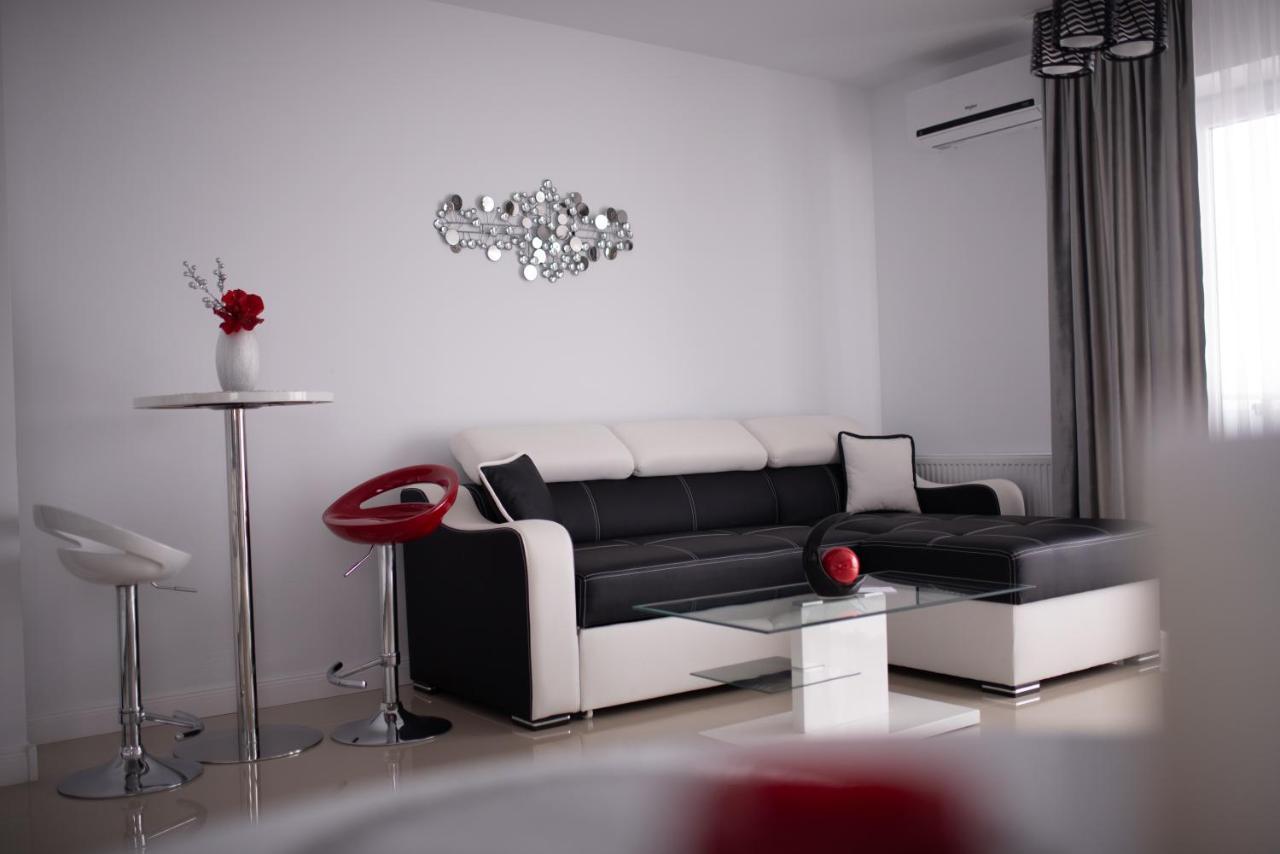 Apartament Denissia Oradea Εξωτερικό φωτογραφία