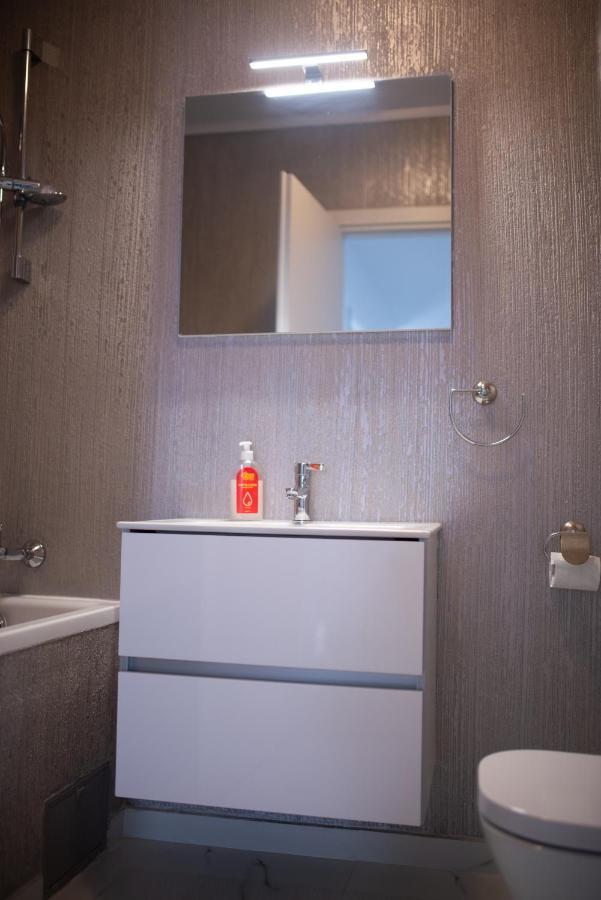 Apartament Denissia Oradea Εξωτερικό φωτογραφία