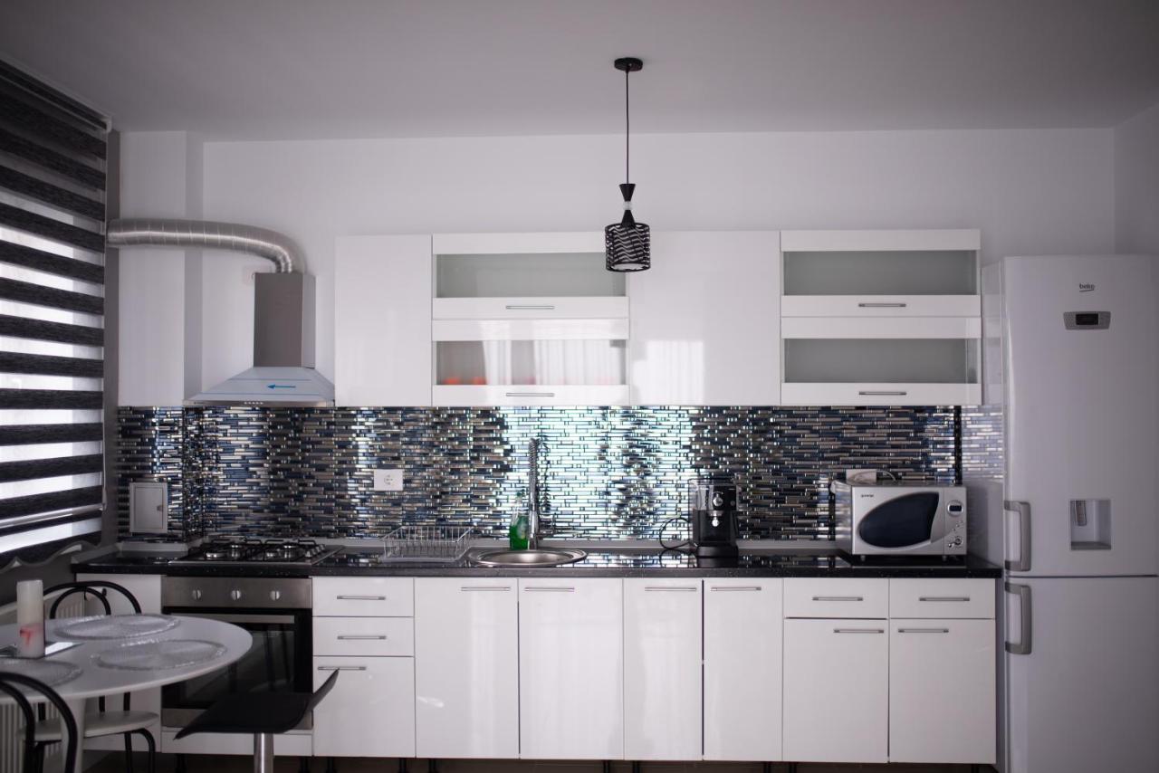 Apartament Denissia Oradea Εξωτερικό φωτογραφία