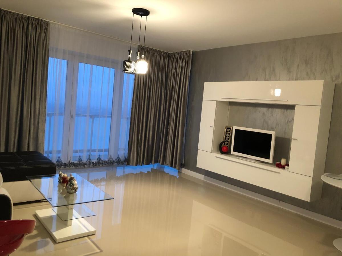 Apartament Denissia Oradea Εξωτερικό φωτογραφία